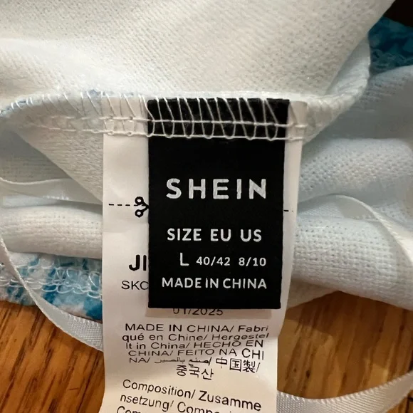 SHEIN Blue and White Sleeveless Top - Picture 3 of 11